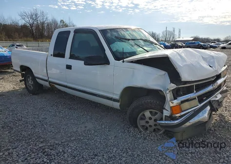 1998 Chevrolet Gmt-400 C1500 z USA, uszkodzony, nr VIN 1GCEC19R4WE225859